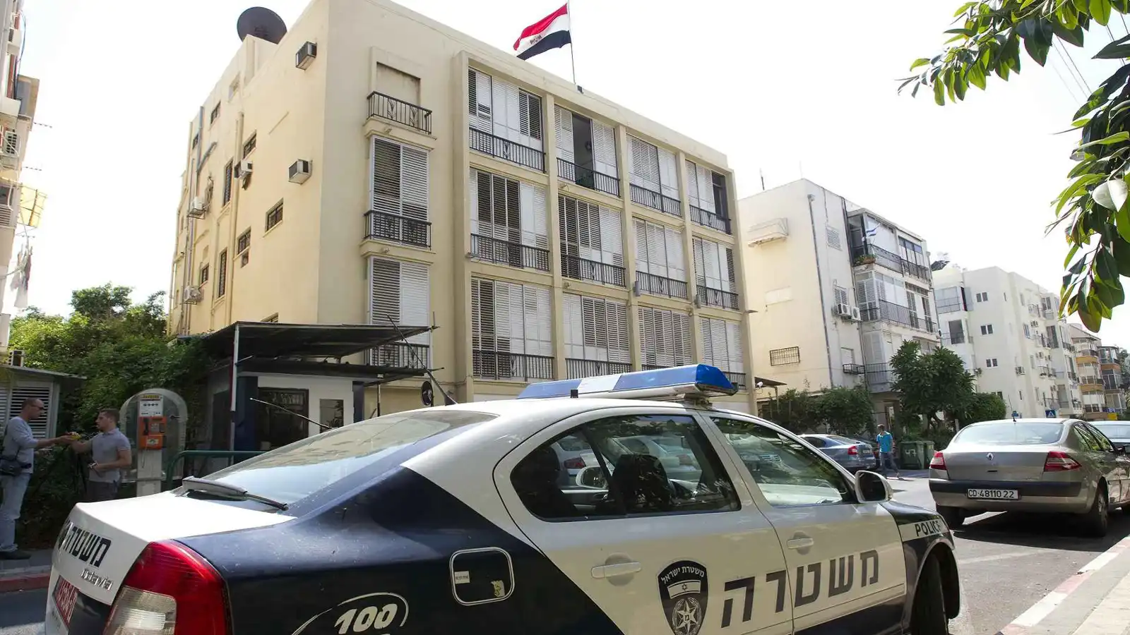 الكشف عن تفاصيل إطلاق نار أمام السفارة المصرية في إسرائيل