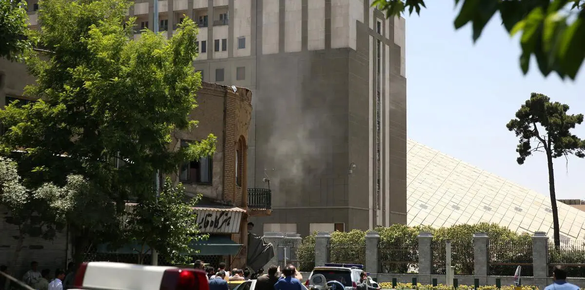 الشرطة الإيرانية تعثر على السيارة التي استخدمها منفذو هجمات طهران