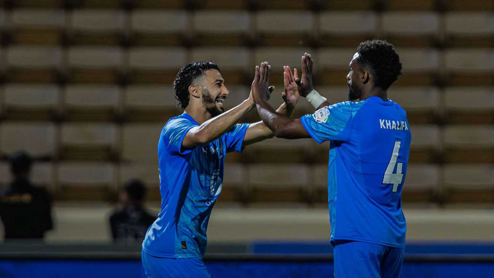 بعد إصابته أمام الشباب.. رد فعل مفاجئ من نجم نيوم قبل مواجهة الهلال السعودي 