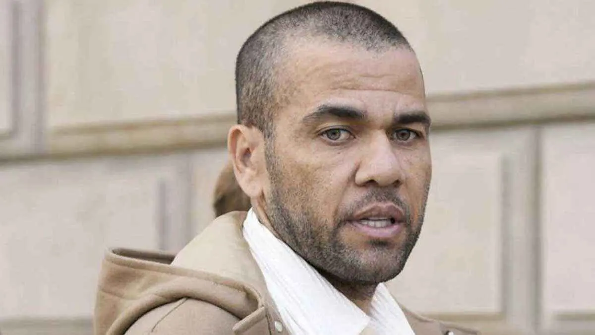 مفاجأة مدوية.. براءة داني ألفيس من الاعتداء الجنسي "بعد عام في السجن"