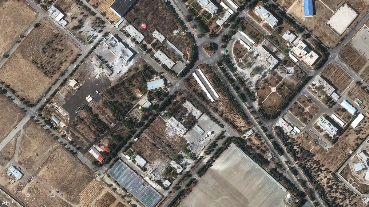 آثار الدمار في طهران