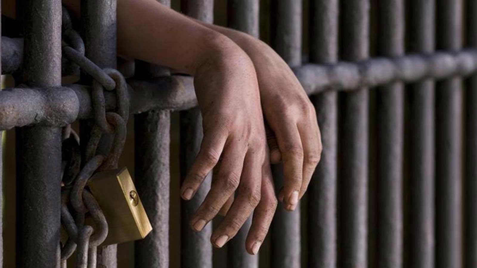 تركيا.. السجن 10 سنوات لامرأة أرادت الانتحار بطريقة غريبة (فيديو)