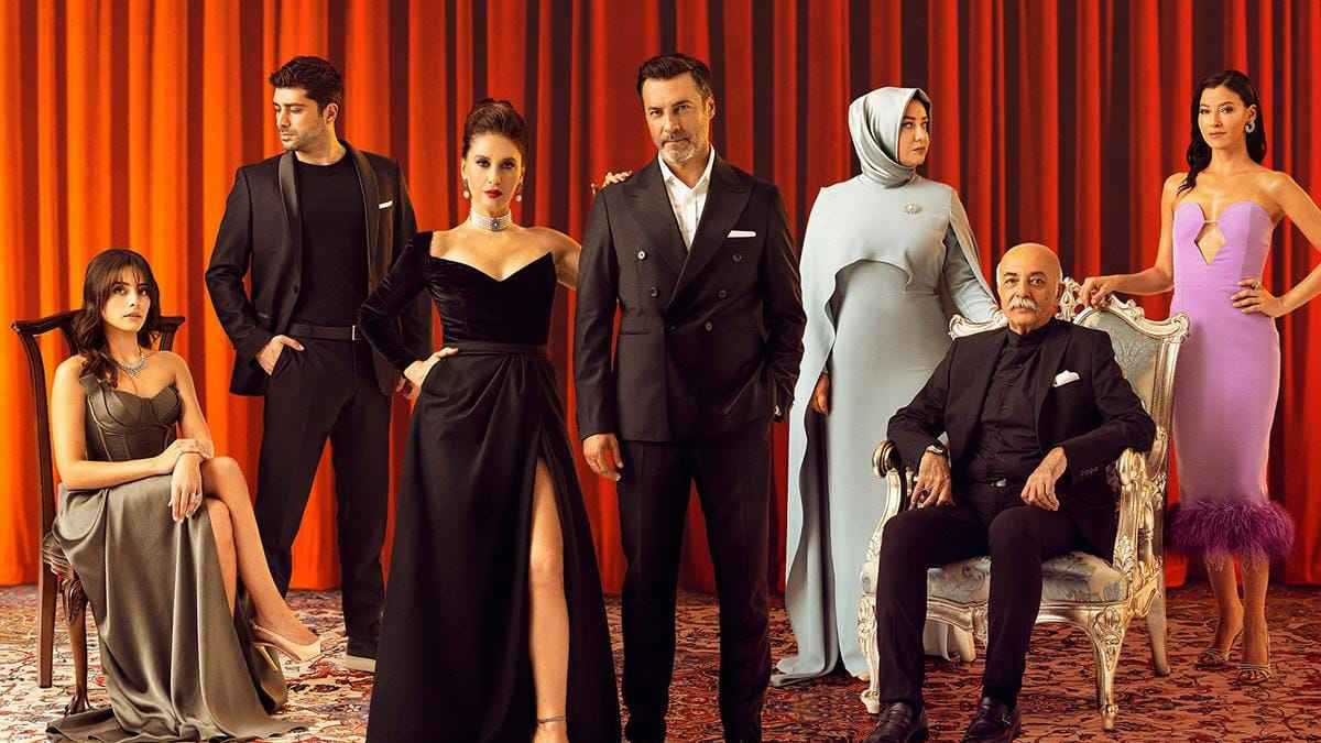 اعتقال كاتبة "شراب التوت" يثير جدلاً واسعاً في تركيا