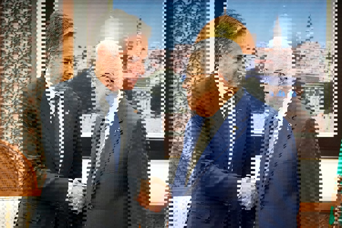 عباس: الوضع في رفح خطير وإسرائيل تفرض التهجير القسري