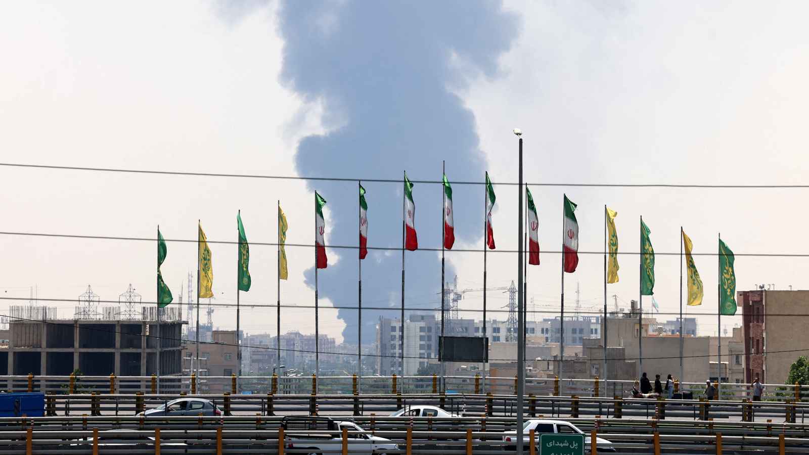 من الداخل والخارج.. إيران تتوعد المتعاونين مع إسرائيل بـ"رد حازم"