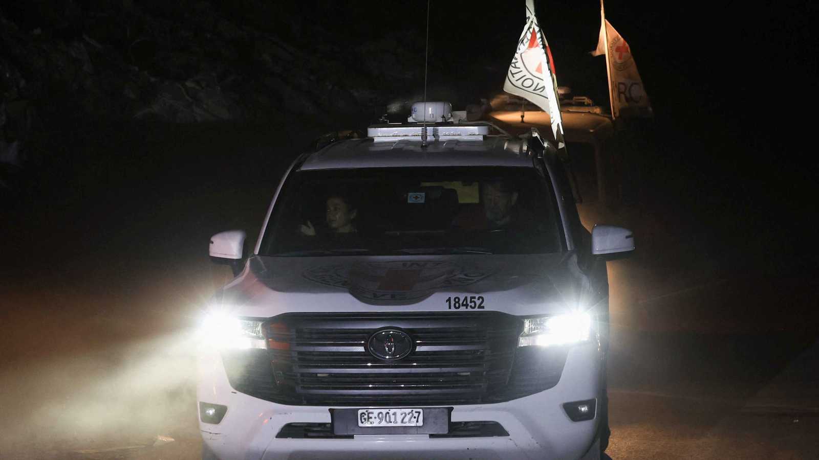 مكتب نتنياهو: إسرائيل تسلّمت جثة رهينة من غزة عبر الصليب الأحمر