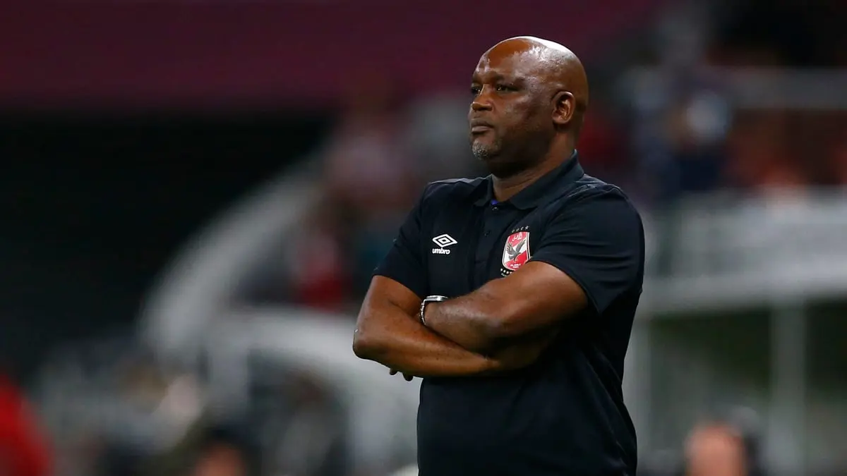 الريان القطري يقدم عرضًا مغريًا لبيتسو موسيماني مدرب الأهلي المصري