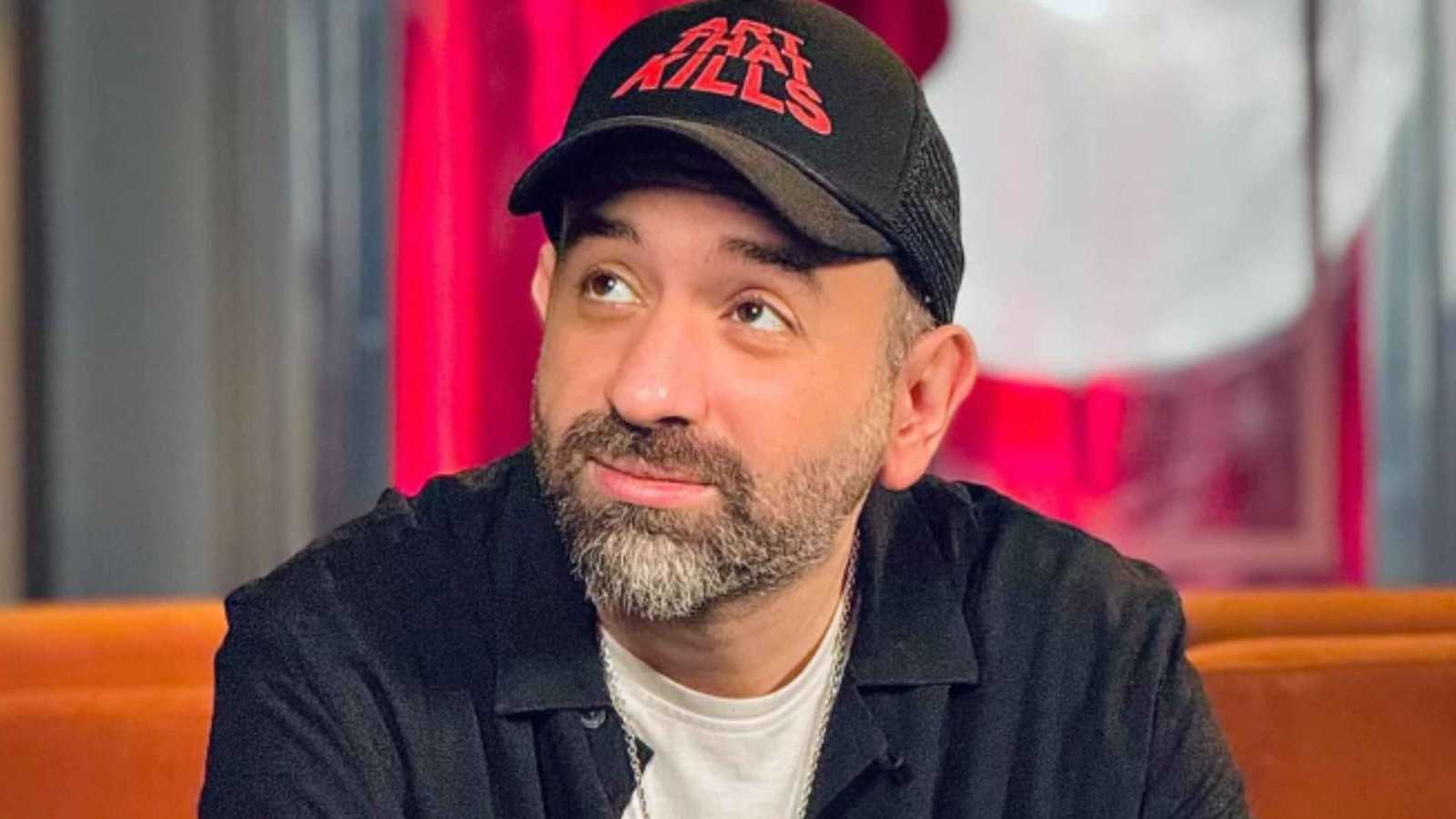 عمرو سلامة يدافع عن بلوغر "رهن الحبس"‎