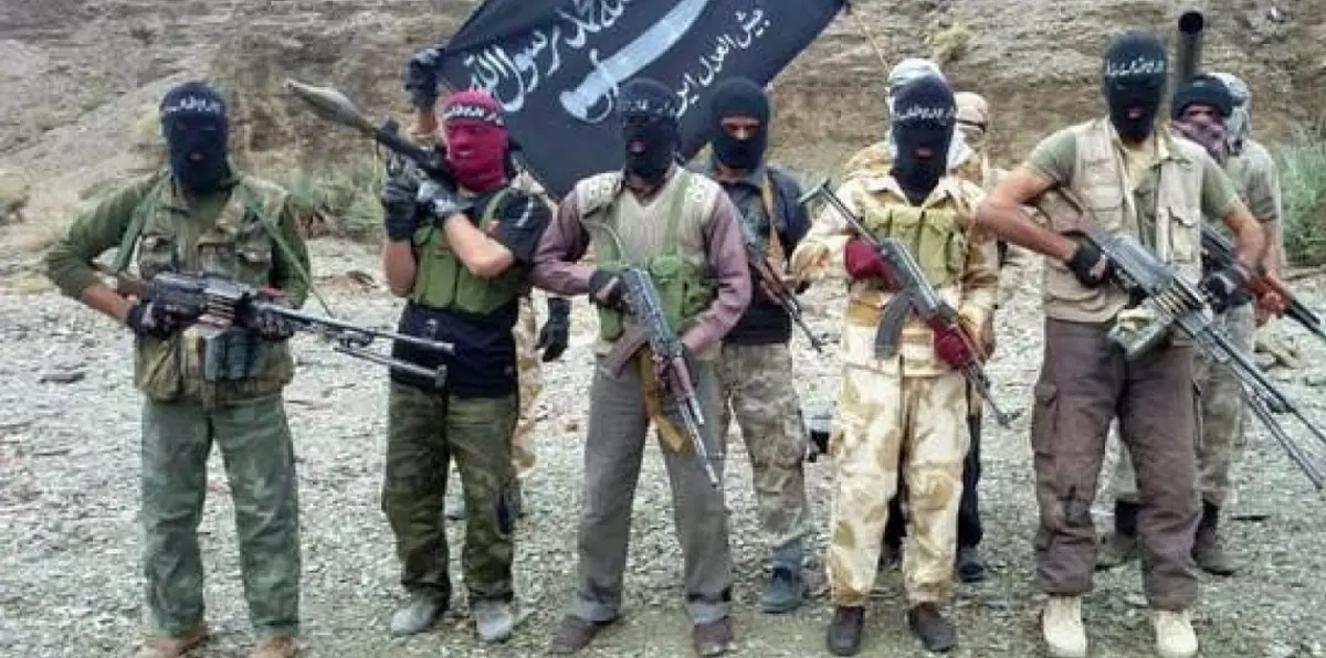 "جيش العدل" يهدد بإعدام العسكريين الإيرانيين المختطفين (صور)