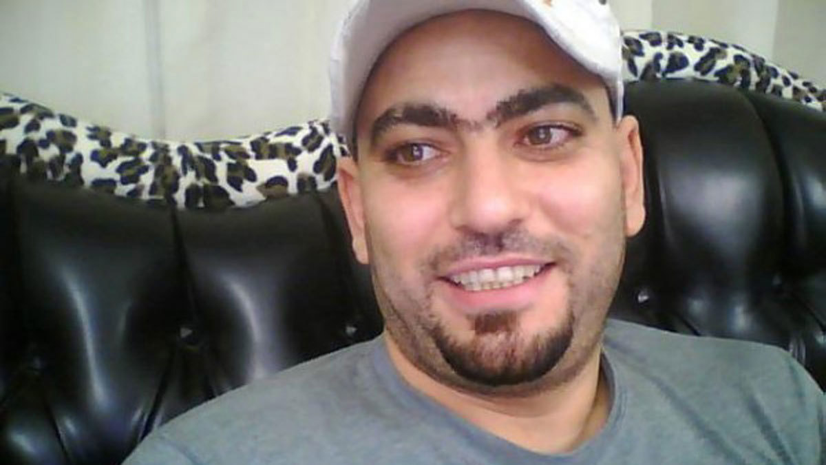 تسريب صورة من "ملف قيصر" منسوبة للكاتب السوري عدنان الزراعي أحد ضحايا التعذيب