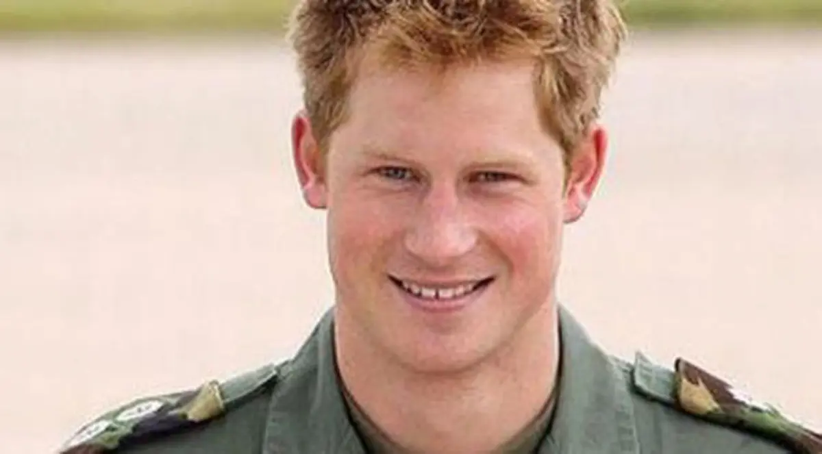 الأمير هاري يتعرض للضرب على أيدي حرسه الشخصي في نيوزيلندا‎