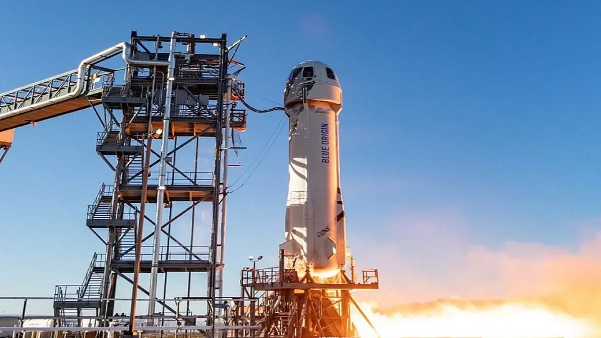 نظرة داخل كبسولة Crew التي أطلقها جيف بيزوس للسياحة الفضائية (صور وفيديو)