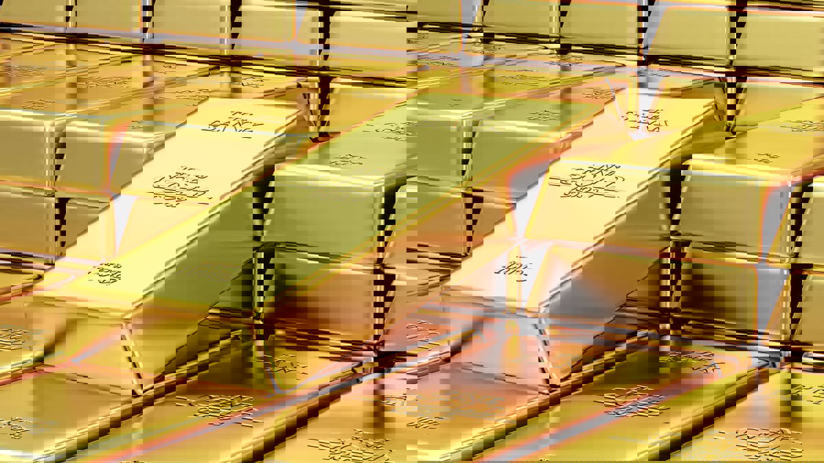 الذهب ينخفض مع ارتفاع عوائد سندات الخزانة