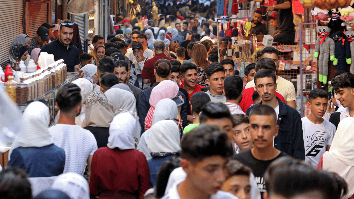 خبراء: الاقتصاد السوري يبحث عن هوية والثروات "بيَد فئة قليلة"