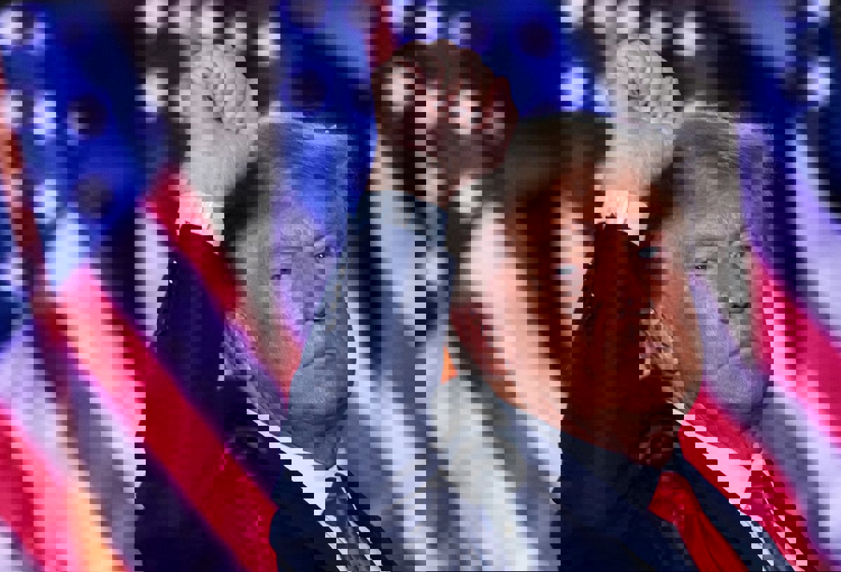 ليسوا إلا أمثلة ثلاثة