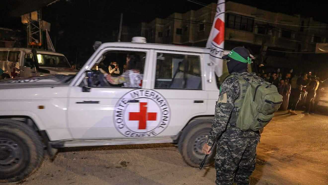 بعد طلب نتنياهو.. حماس تضع شرطا لمساعدة الرهائن