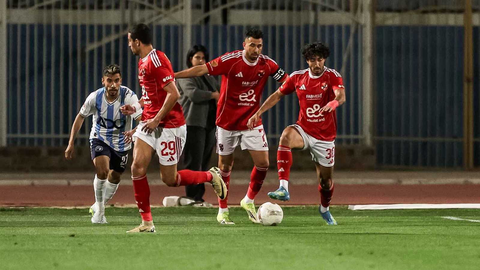 فرصة أخيرة.. هل يدمر الأهلي موسم الزمالك بـ"ضربة مزدوجة"؟ 