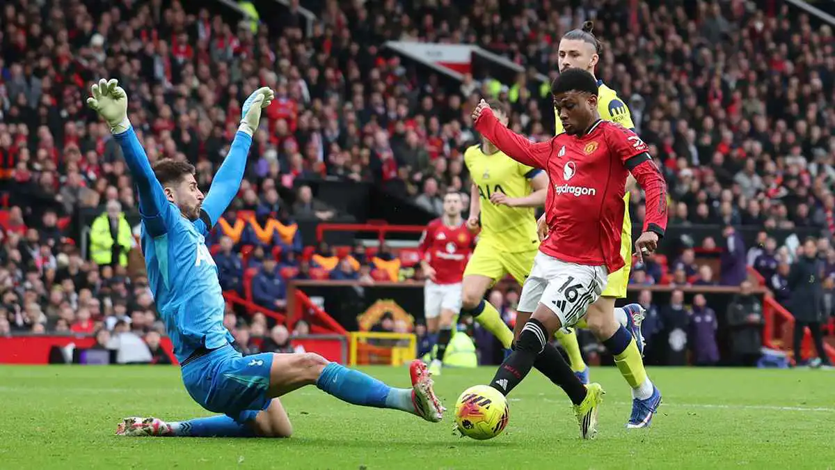 بث مباشر لمباراة مانشستر يونايتد وتوتنهام في الدوري الإنجليزي