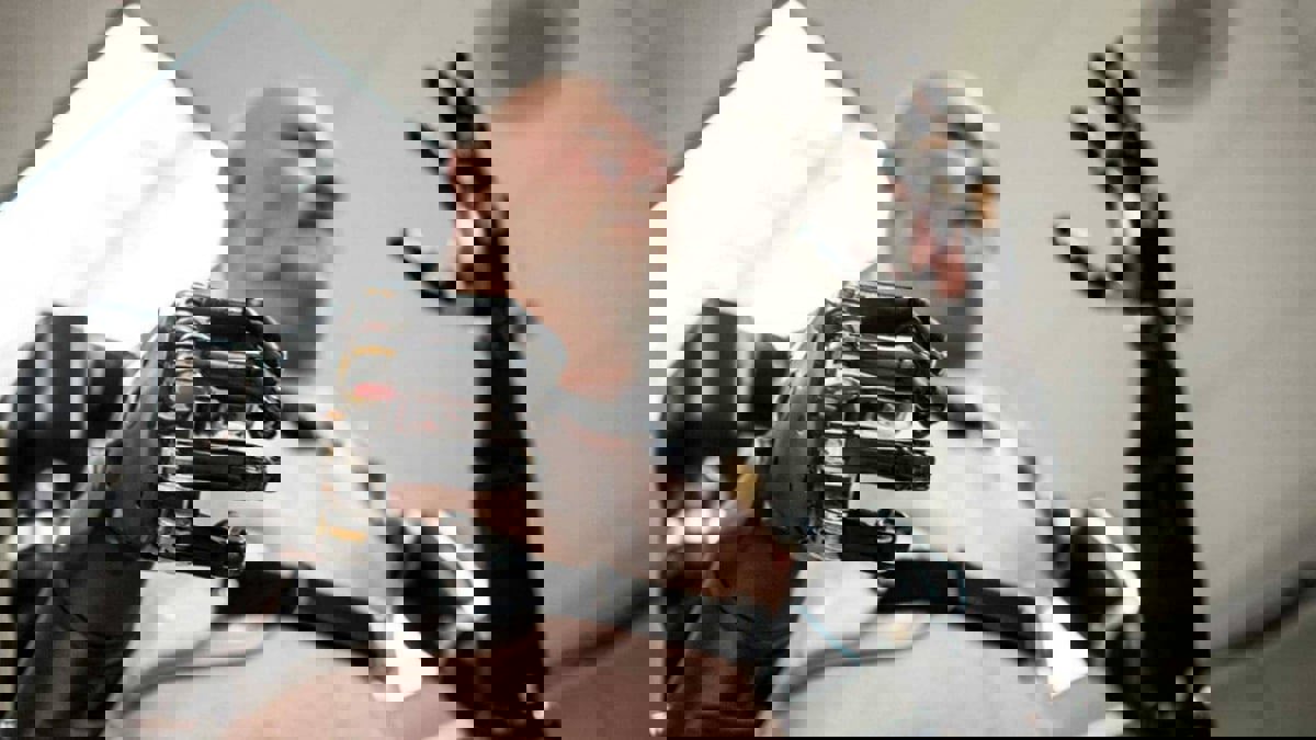 ابتكار أول ذراع اصطناعية متقدمة تقترب من أداء اليد البشرية