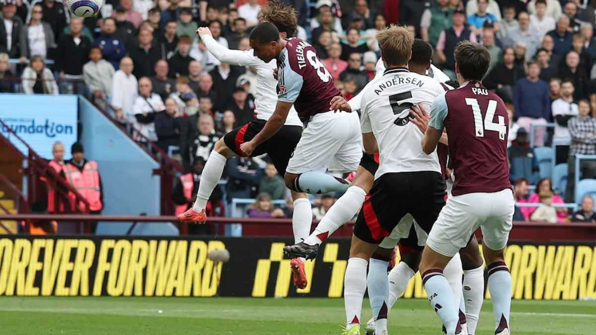 كان على رادار الاتحاد.. الدوري السعودي يعاود اهتمامه بنجم أستون فيلا 