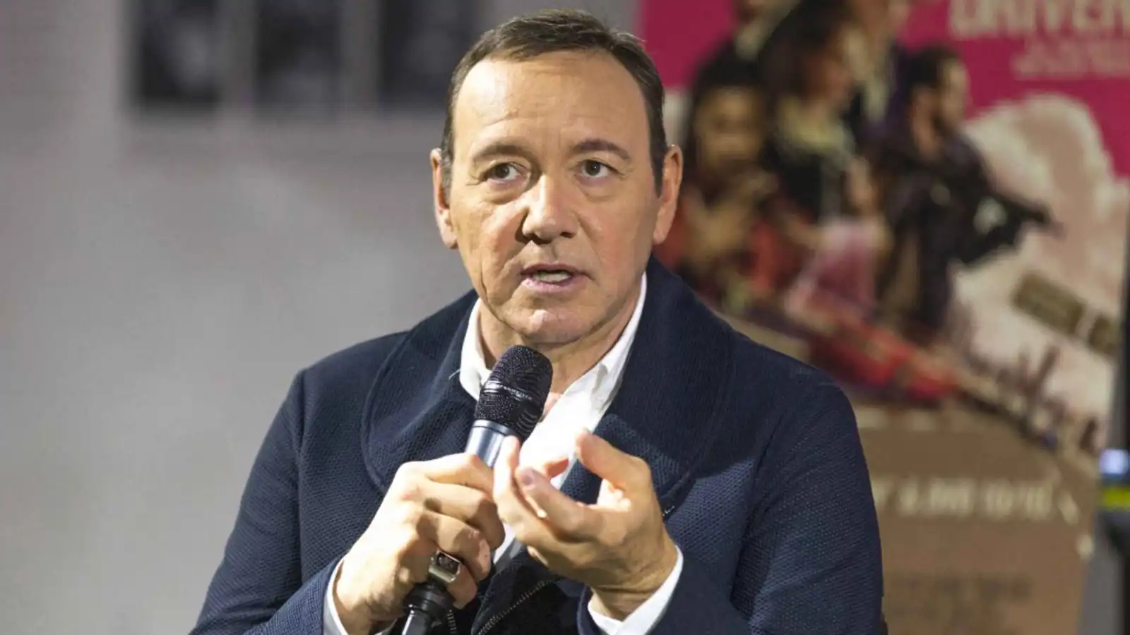 كيفن سبيسي "بلا مأوى" بعد سنوات من اتهامه بالاعتداء الجنسي