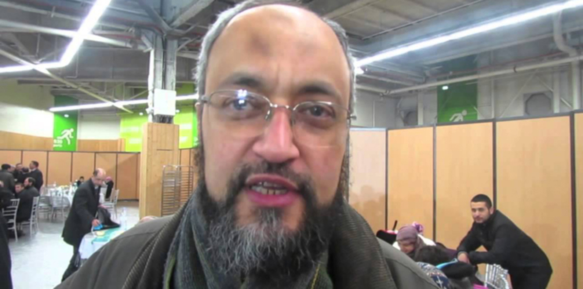 ترحيل حفيد حسن البنا من فرنسا