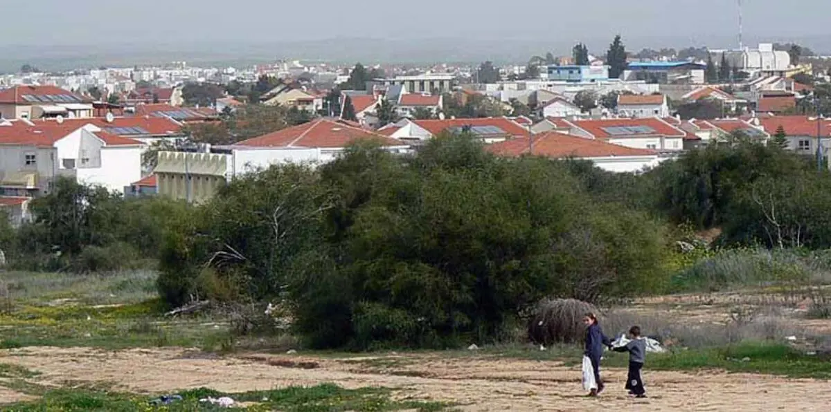 إسرائيل تعلن إطلاق صاروخ من غزة على سديروت