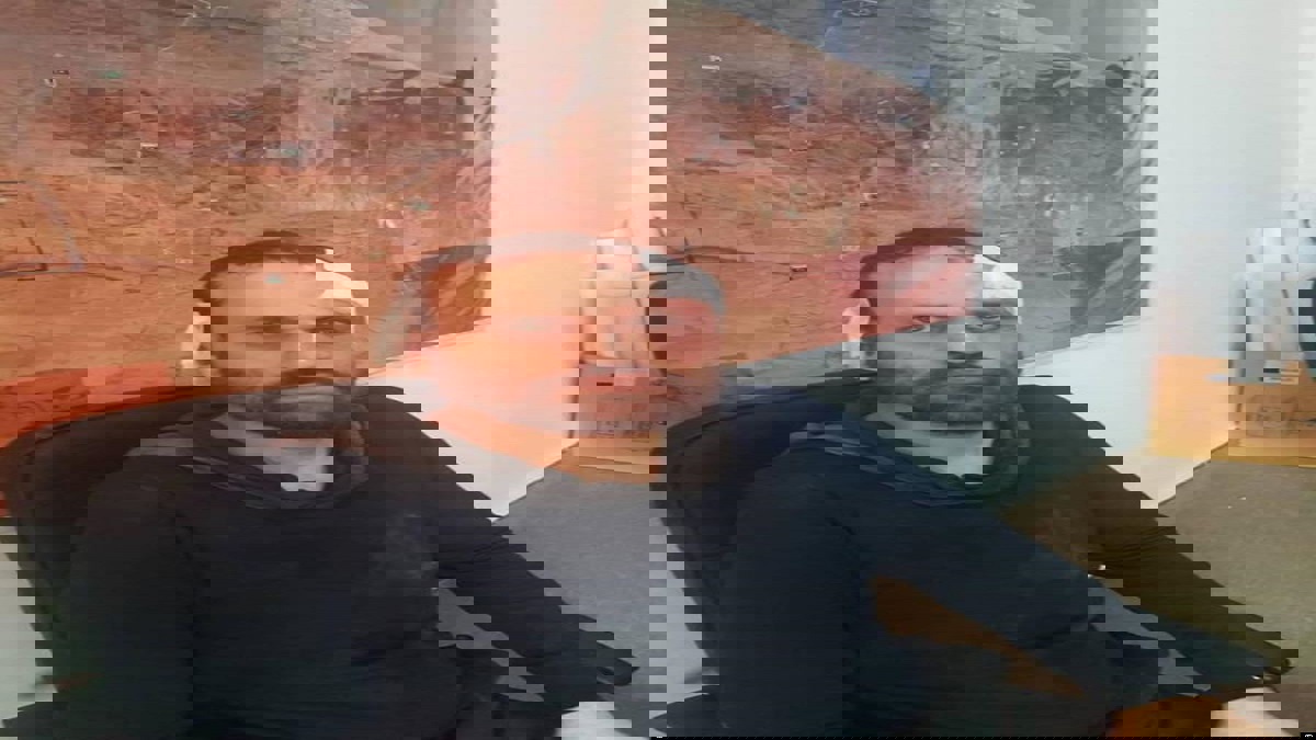 بعد لقاء عباس كامل وحفتر.. الجيش الليبي يسلم هشام عشماوي لمصر (صور وفيديو)