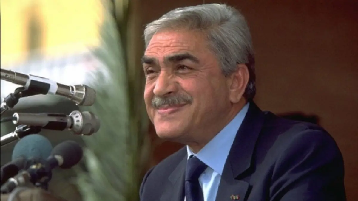 نشاط نادر للرئيس الجزائري الأسبق اليمين زروال (صورة)