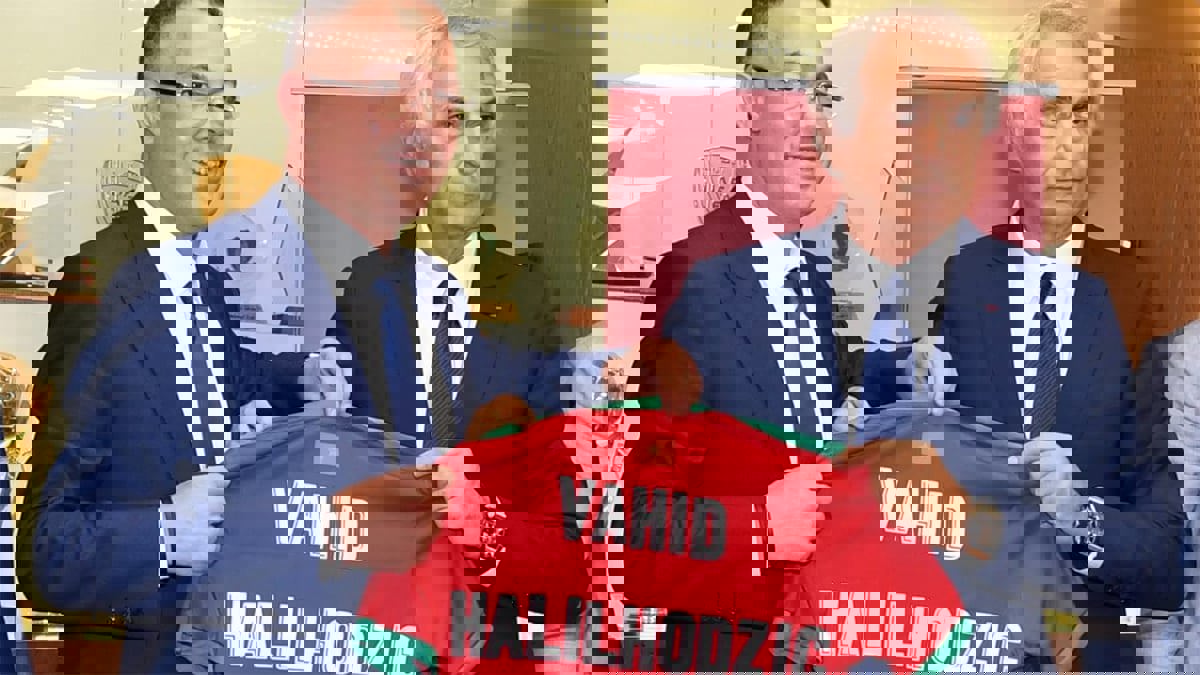 الاتحاد المغربي ينفي التعاقد مع وليد الركراكي ويؤكد بقاء وحيد خليلهودزيتش مدربًا للمنتخب