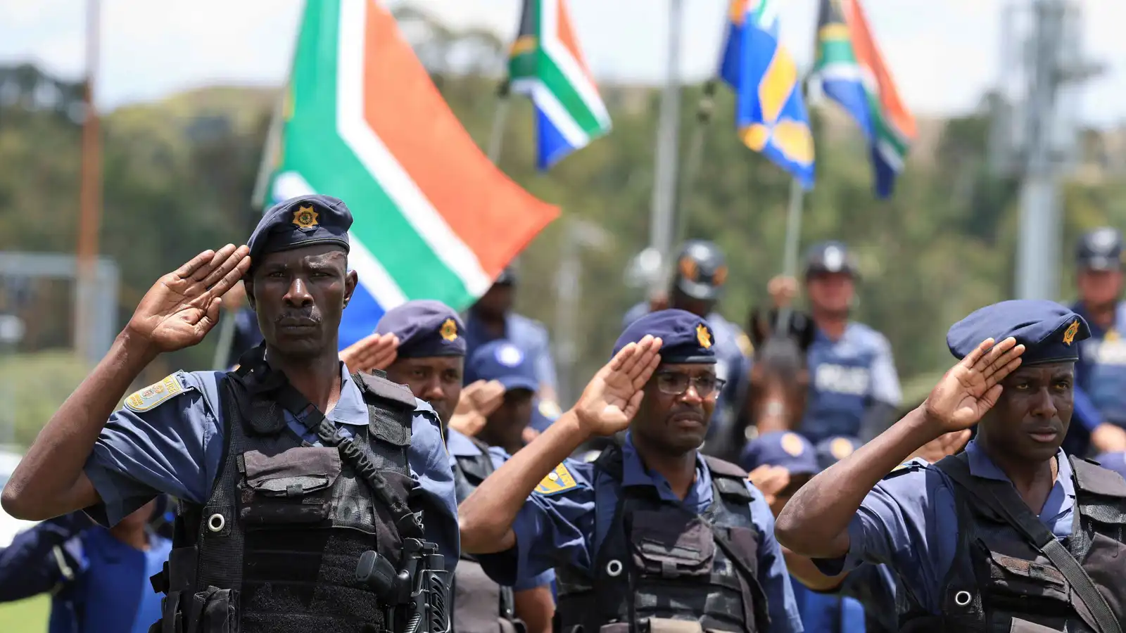 جنوب أفريقيا تنشر 3500 شرطي إضافي وتستعد للاحتجاجات قبيل "قمة العشرين"