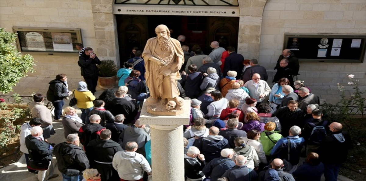 عنوانها السلام.. احتفالات عيد الميلاد بمهد السيد المسيح في بيت لحم (صور)