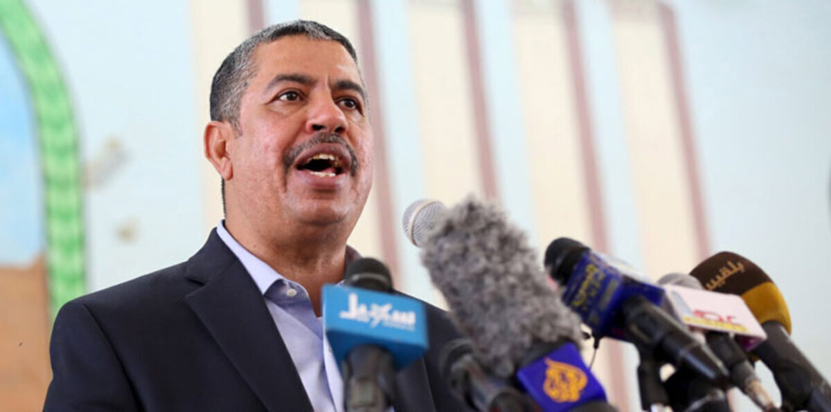 مصدران في الرئاسة اليمنية ينفيان اعتراض بحاح على قرارات هادي