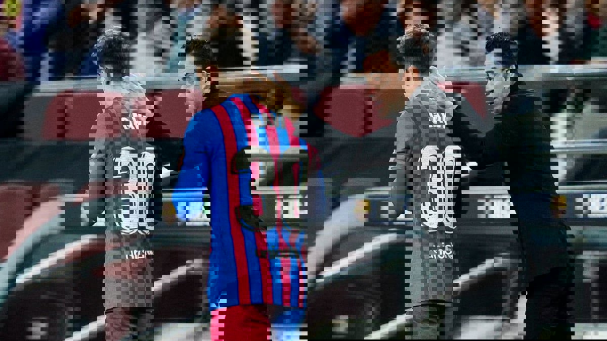 موندو ديبورتيفو: خلافات برشلونة وجافي تجعل من المستحيل توقيع عقد جديد قريبًا