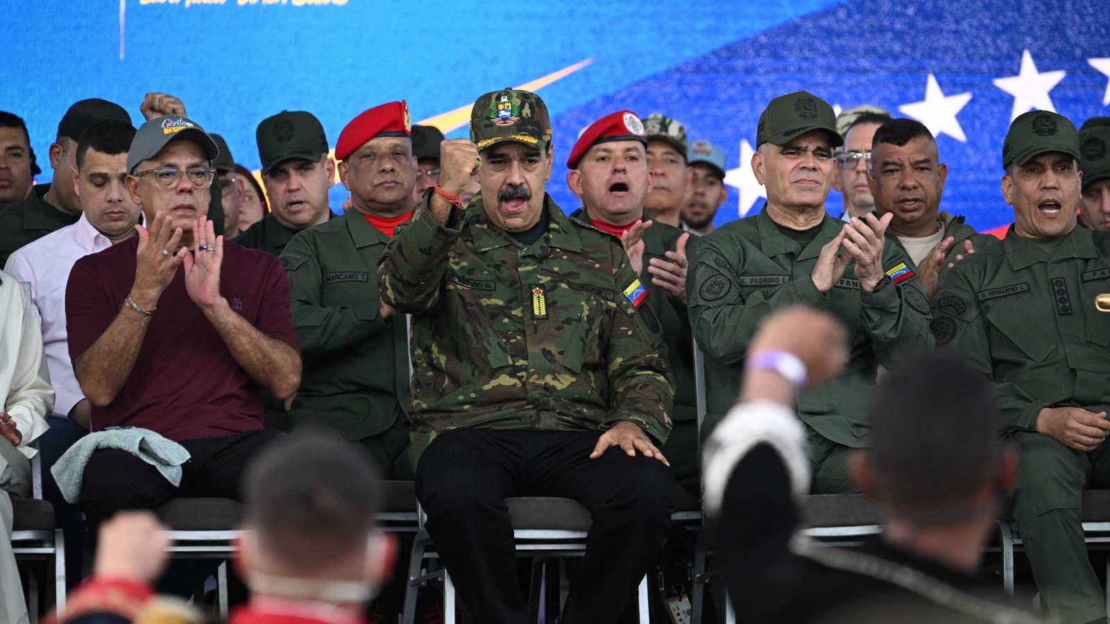 "إغلاق الشرايين الحيوية".. خطة ترامب لإسقاط نظام مادورو