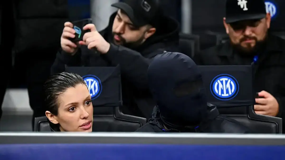 أسباب ظهور كاني ويست "متخفيًا" في مباراة إنتر ميلان وأتلتيكو