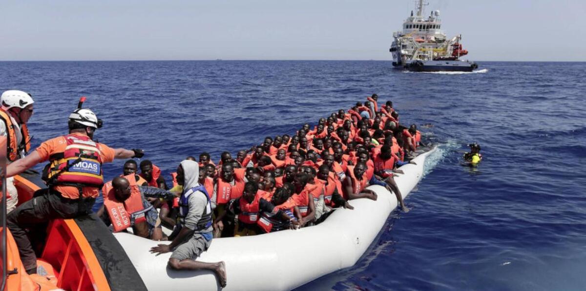 إيطاليا ترحب بمقترح فرنسي لعقد جلسة لمجلس الأمن تبحث أوضاع المهاجرين في ليبيا