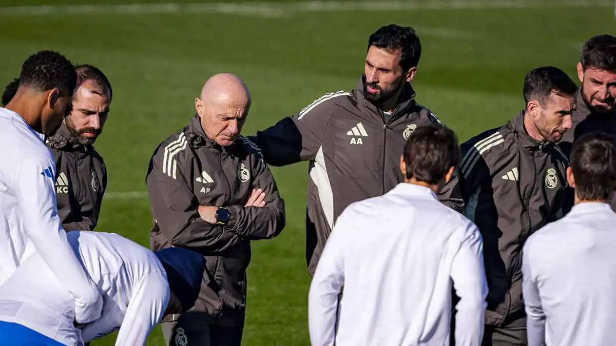 لا يملك الوصفة السحرية.. إعلامي إسباني يهاجم "شيطان" ريال مدريد