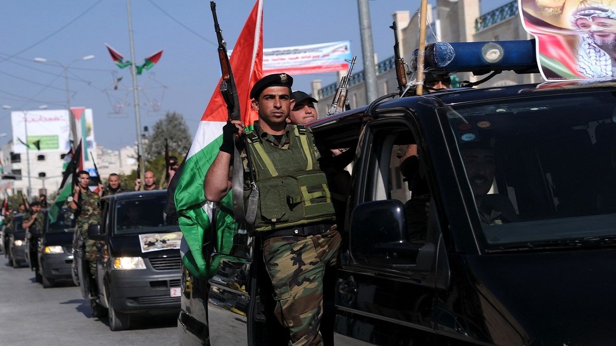 مسؤول فلسطيني: السلطة أتلفت وثائق سرية لأننا نتوقع اجتياح مقرات الأجهزة الأمنية