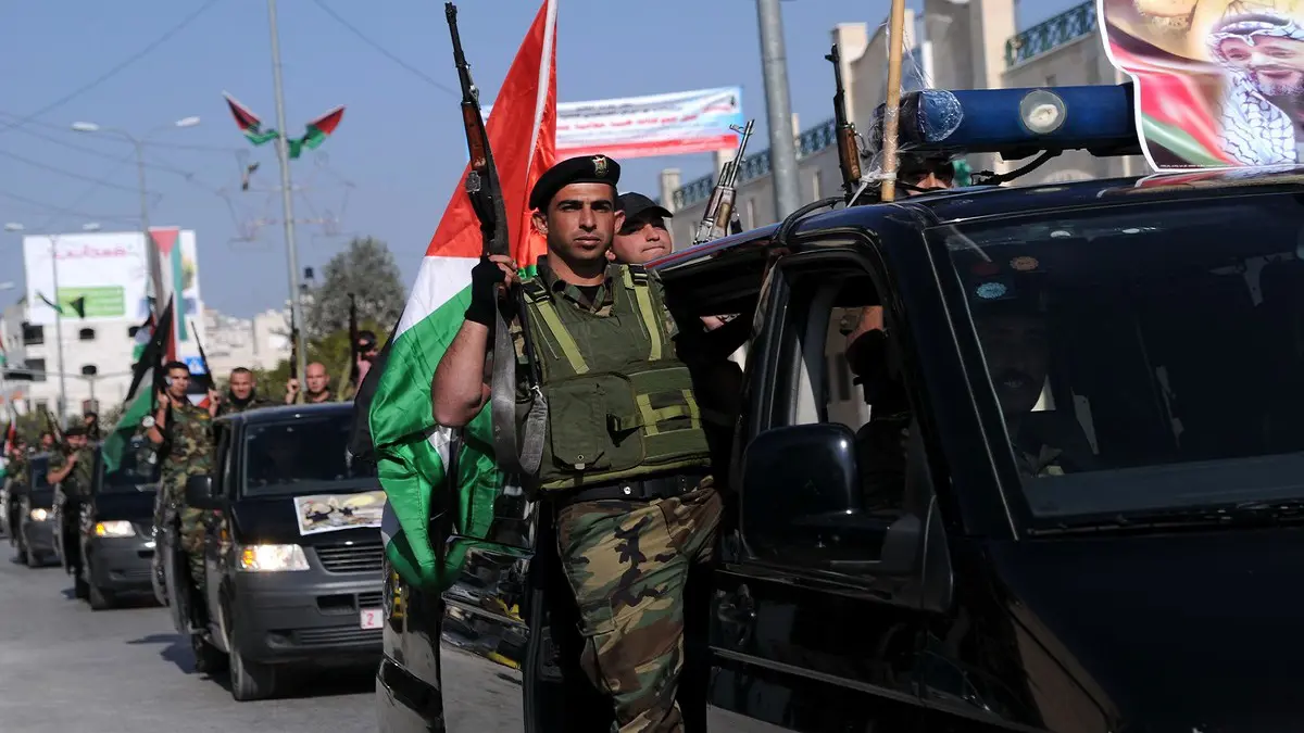 مسؤول فلسطيني: السلطة أتلفت وثائق سرية لأننا نتوقع اجتياح مقرات الأجهزة الأمنية