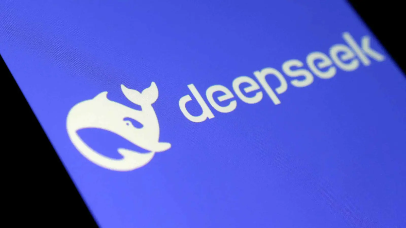 خشية التجسس.. تايوان تمنع استخدام تطبيق "ديب سيك" الصيني