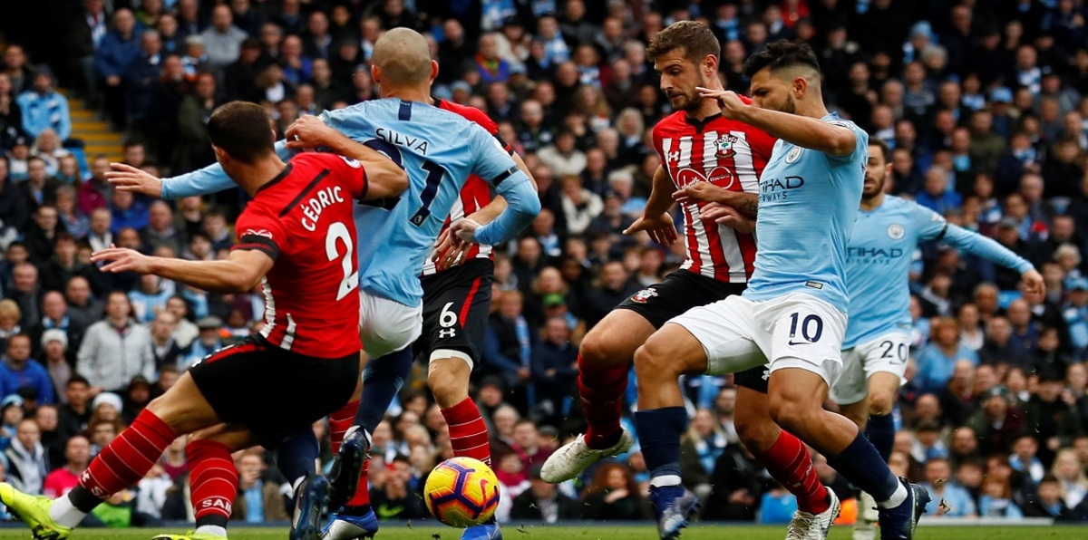 مانشستر سيتي يقسو على ساوثهامبتون وينفرد بصدارة الدوري الإنجليزي (فيديو)