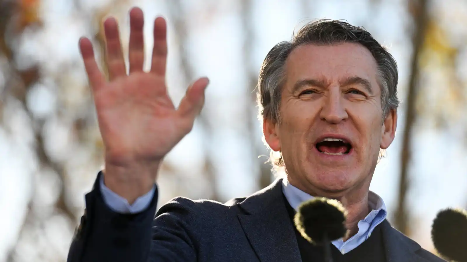 زعيم المعارضة الإسبانية ألبرتو نونيز فيجو خلال المظاهرة