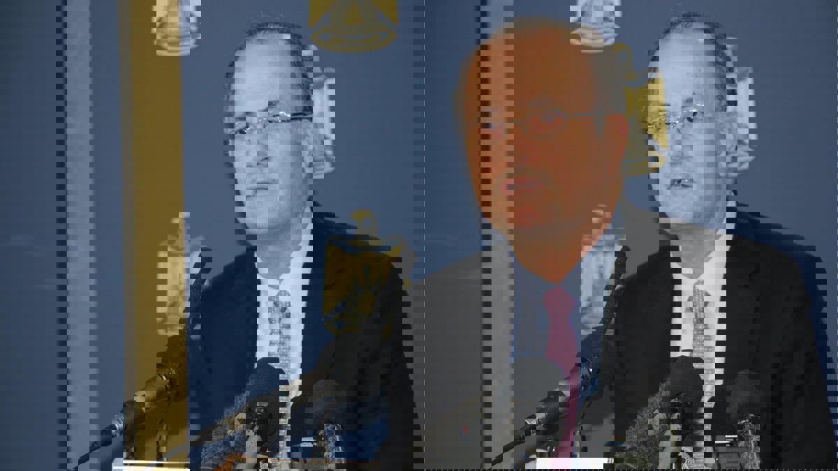 من هو محمد مصطفى المرشح لقيادة الحكومة الفلسطينية؟ 