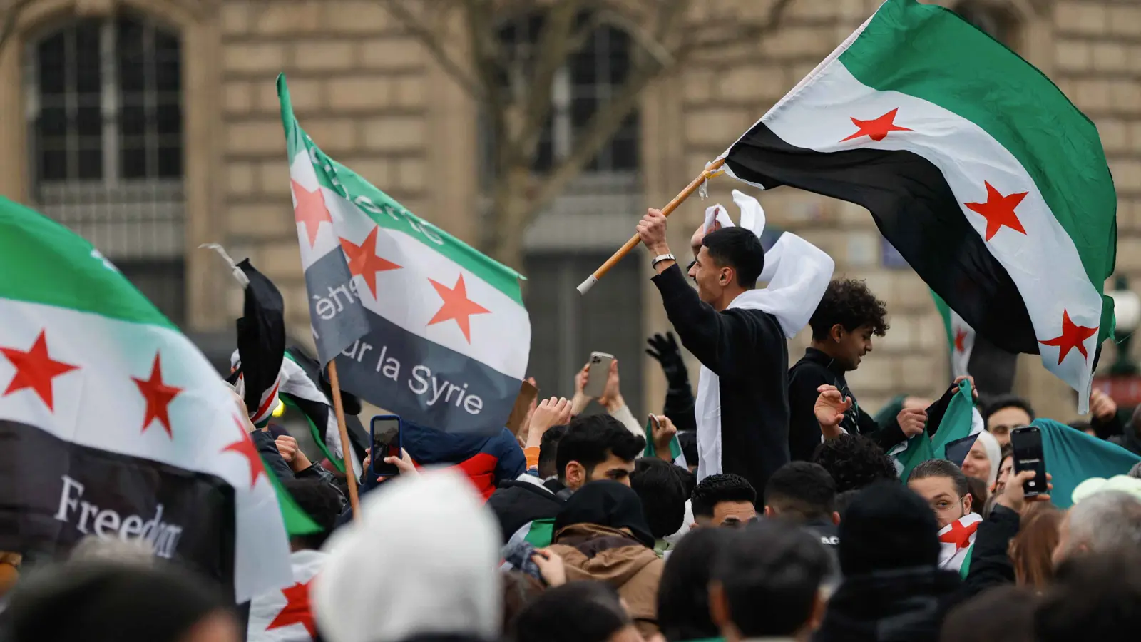 "هيئة التفاوض" تطالب بمؤتمر وطني يمثل جميع السوريين