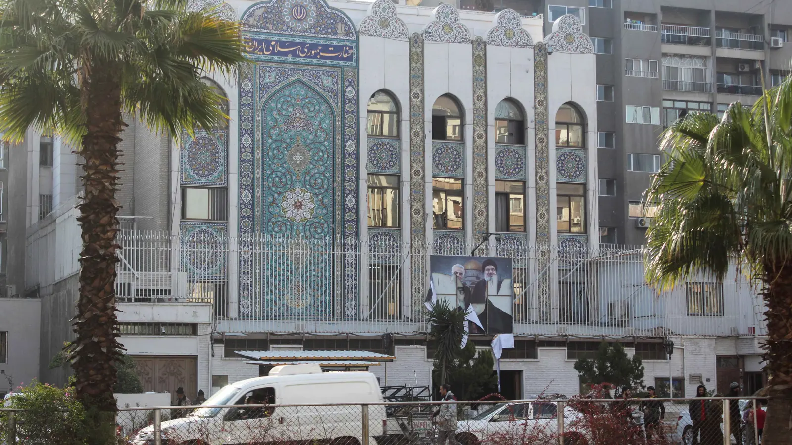 مصدر إيراني لـ"إرم نيوز": سنفتح سفارتنا في دمشق خلال أسابيع