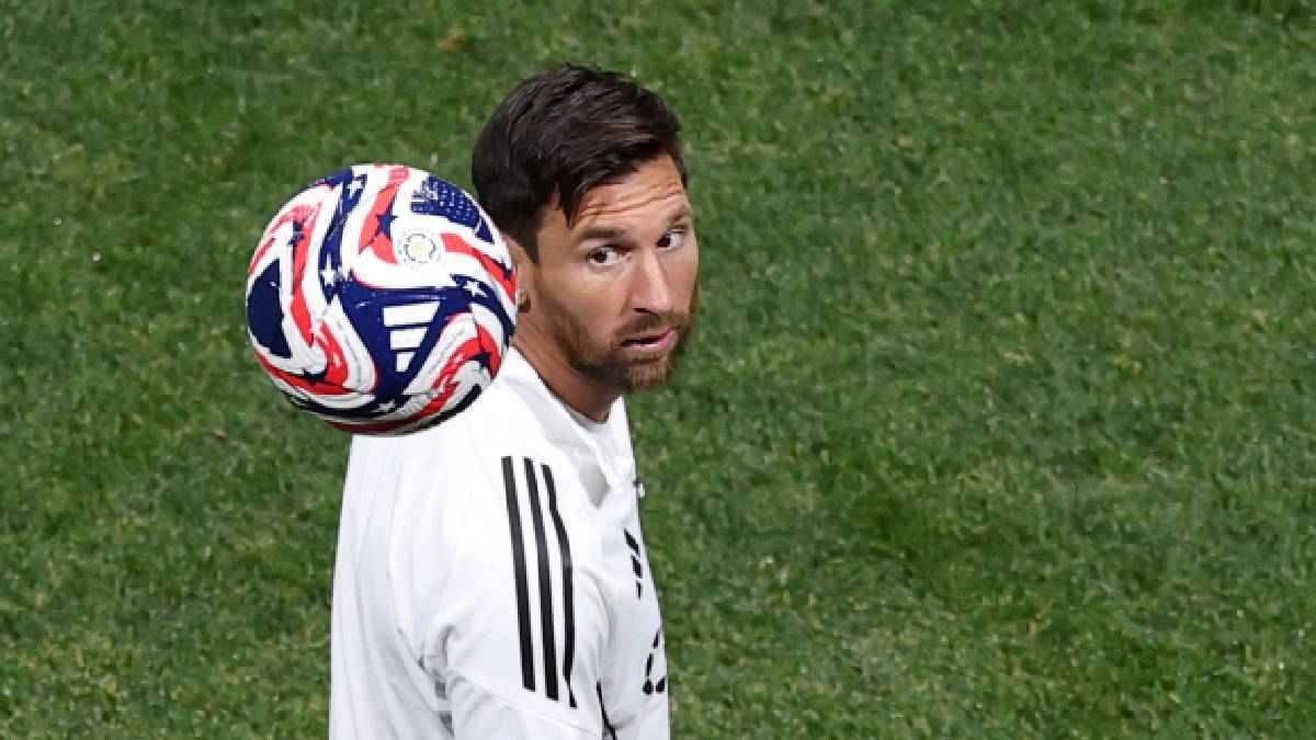 بعيداً عن الهلال والأهلي.. نادٍ سعودي  يطلب بشكل مفاجئ التعاقد مع "ميسي"