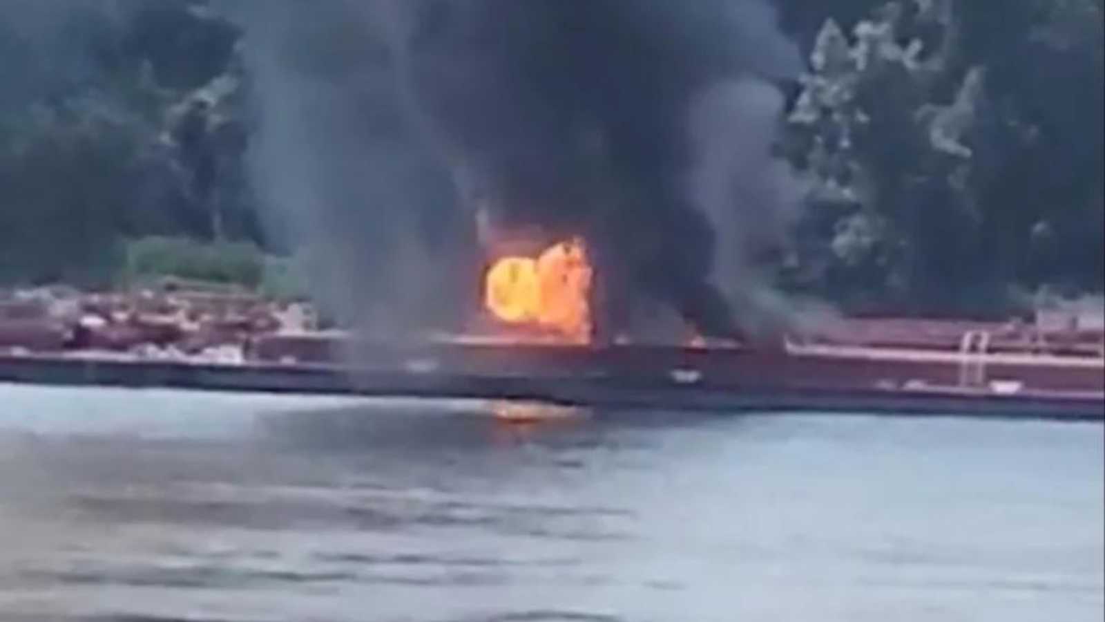 مقتل شخصين بتحطم طائرة هليكوبتر في نهر مسيسبي (فيديو)