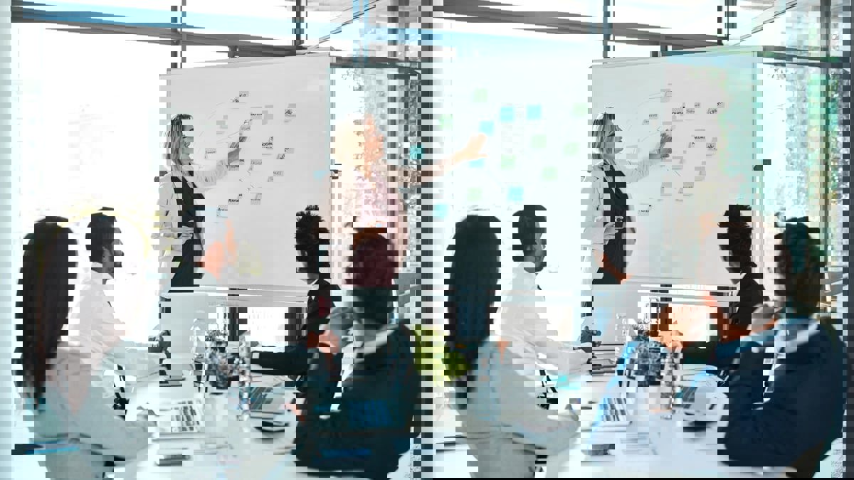 كيف تصبح مديرا تنفيذيا ناجحا لشركة تكنولوجية ناشئة؟