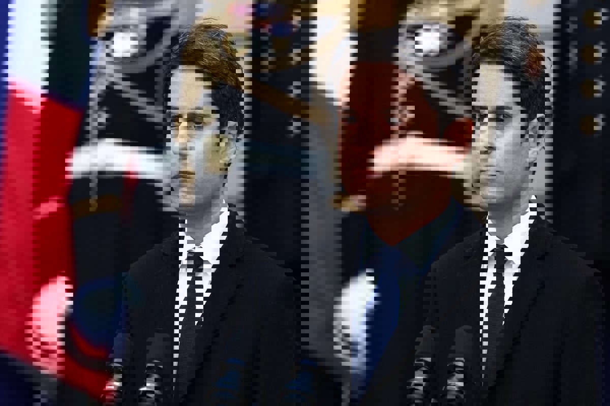 أتال: يجب ألا يذهب أي صوت لليمين المتطرف في الجولة الثانية